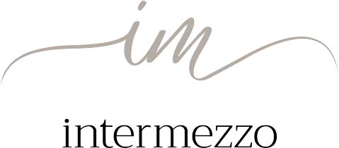 Лого на Intermezzo – испански производител на балетни и танцови облекла.