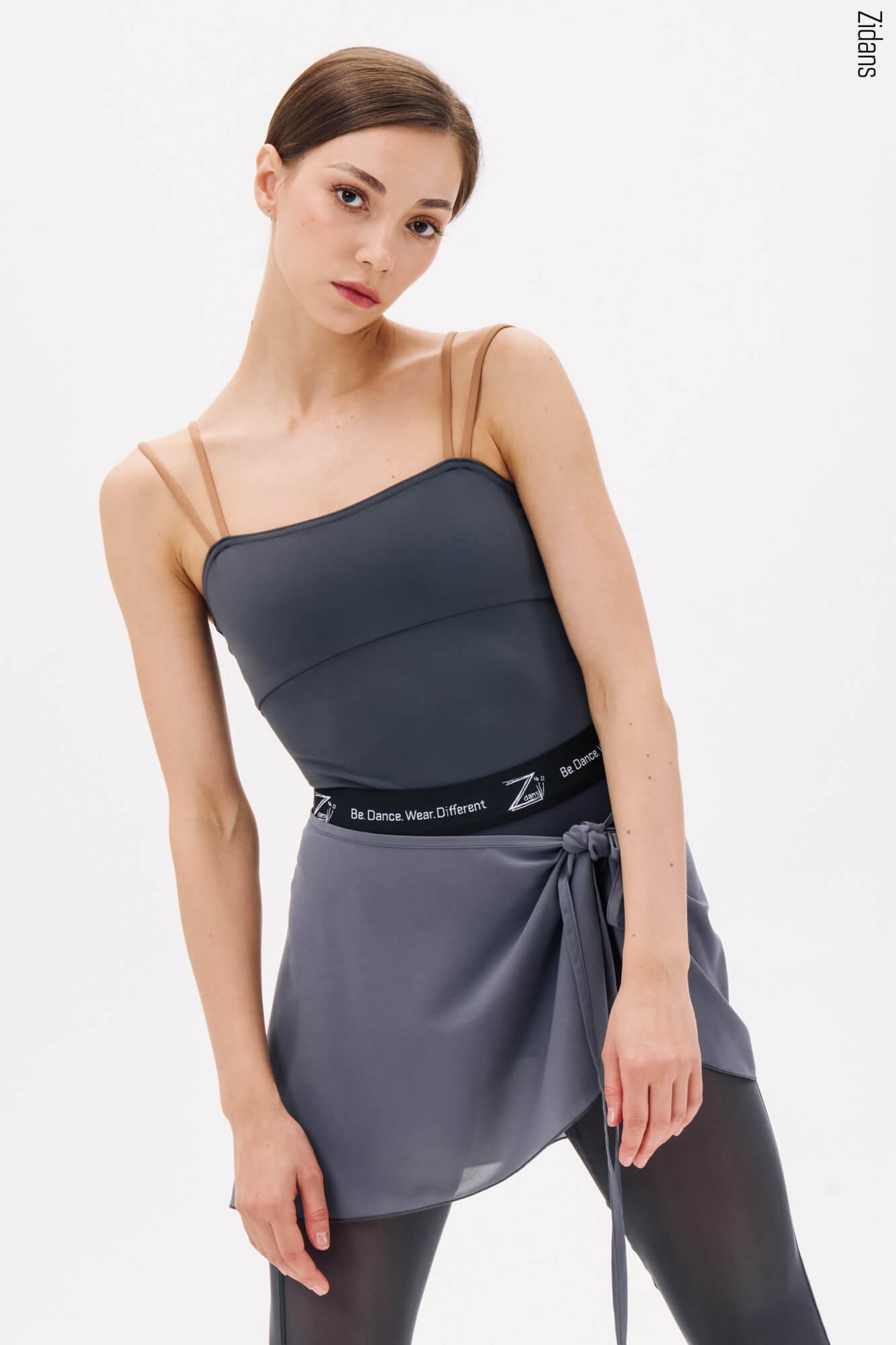 Zidans Lines Leotard Rock - Vertical Design Front Балетно трико Zidans Lines в цвят Rock с тънки презрамки и издължаващ силует