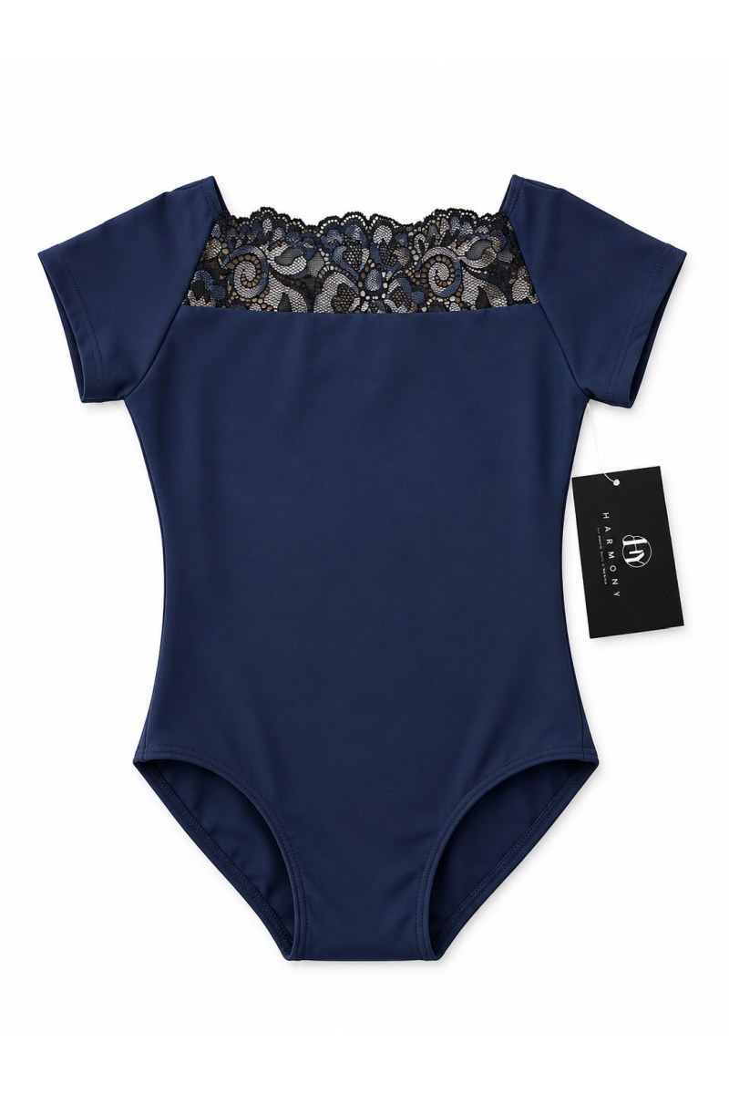 Harmony Girls Navy Blue Leotard Front View - 272-blue.jpg Предна част на тъмносиньо детско балетно трико Harmony с къс ръкав и дантелена лента на деколтето.