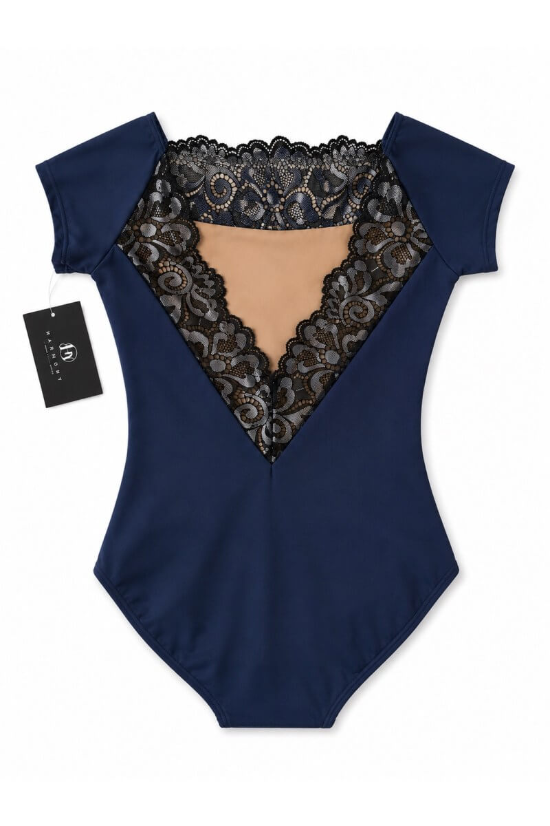 Harmony Kids Leotard V-Back Lace Design - 272-blue2.jpg Заден изглед на детско балетно трико Harmony с дълбока V-образна дантела и подплата в телесен цвят.