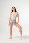 Светлосиви загряващ балетни шорти Light Gray Warm-up shorts от Mara Dancewear