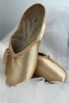 Freed of London Classic Plus Adult Pointe Shoes Front View