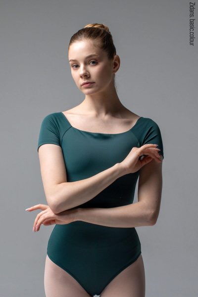 Дамско тъмнозелено балетно трико с къси ръкави Zidans T-Leotard Bottle Green отпред