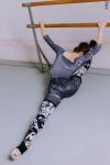 Zidans 2 Sleeves Leotard Steel Spray – Front View